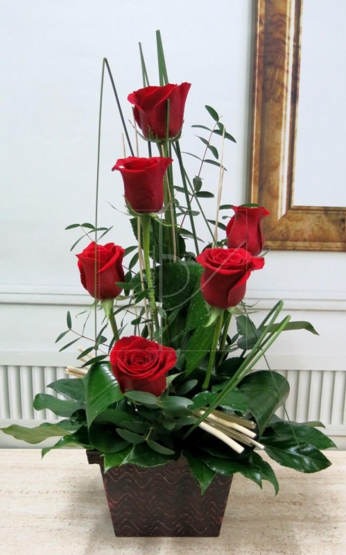 6 Rosas en Cesta