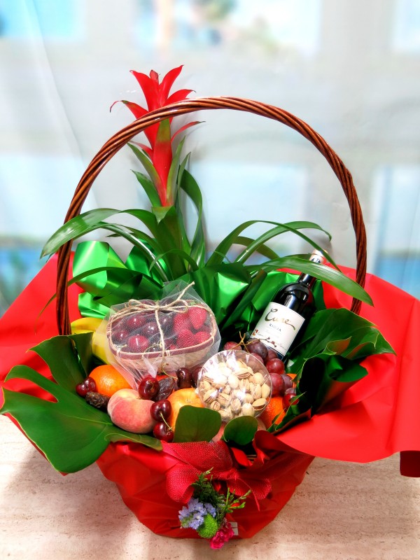 Fruit basket with wine - Foto principal